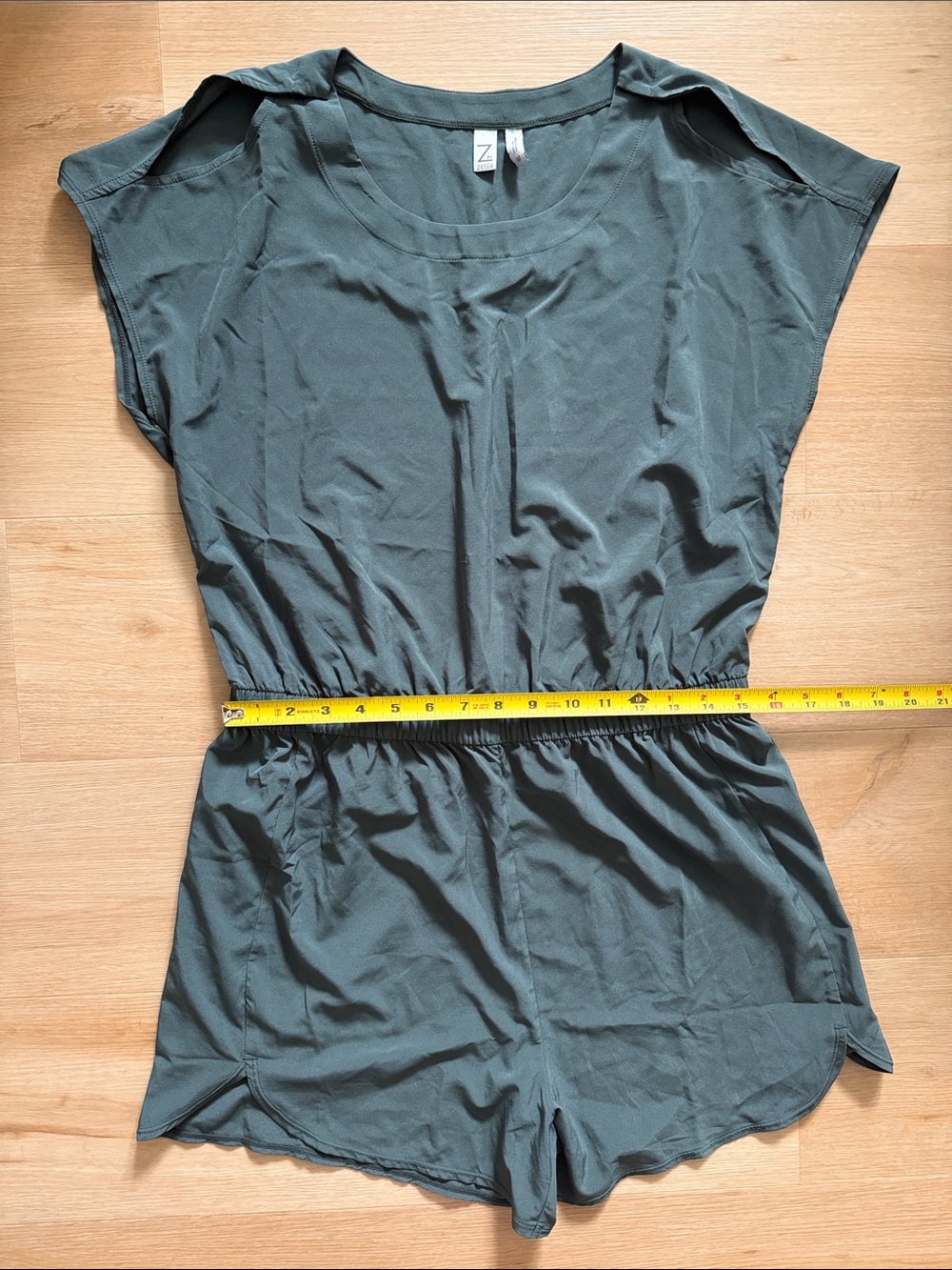 Zella Olive Green Short Sleeve Romper - Picture 3 of 7